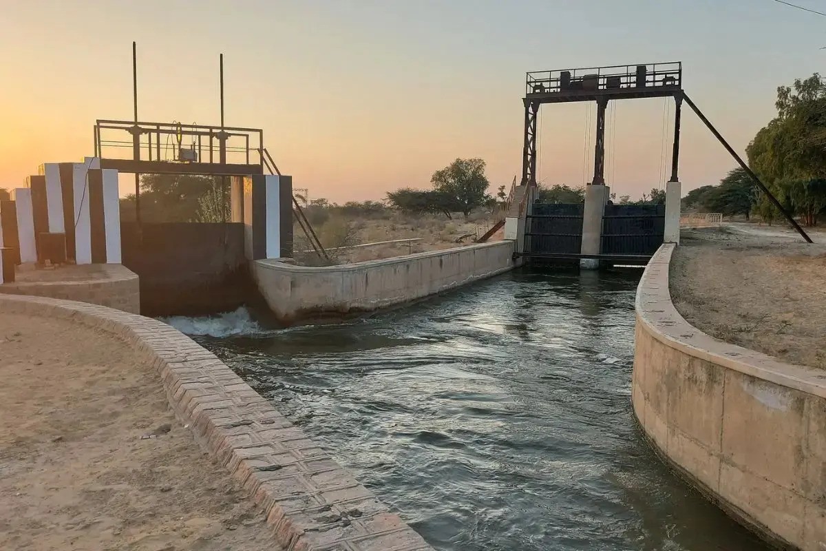 Sikar and Jhunjhunu districts of Rajasthan will soon get 1100 cusecs of water from the Indira Gandhi Project.